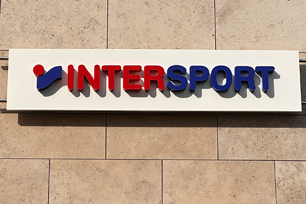 MWO-medienwerkorange, Berlin, Agentur für Medienproduktionen, Kommunikation, Gebäudebranding, Informationssysteme, Corporate Design, Produktions Marketing, Content Management, Archiv, Sammlung, zertifizierter Vogelschutz, Revitalisierung, Baustellenmarketing, Infoleitsysteme, Branding, Marken, Publikationen, Design, Print, Plots, Stoffdruck, Banner, Geschäftsausstattung