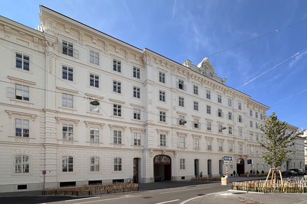 MWO-medienwerkorange, Berlin, Agentur für Medienproduktionen, Kommunikation, Gebäudebranding, Informationssysteme, Corporate Design, Produktions Marketing, Content Management, Archiv, Sammlung, zertifizierter Vogelschutz, Revitalisierung, Baustellenmarketing, Infoleitsysteme, Branding, Marken, Publikationen, Design, Print, Plots, Stoffdruck, Banner, Geschäftsausstattung